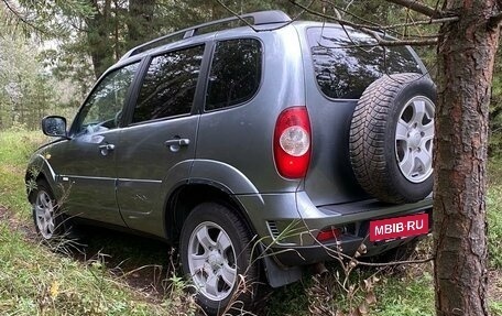 Chevrolet Niva I рестайлинг, 2012 год, 485 000 рублей, 2 фотография