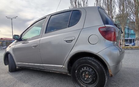 Toyota Vitz, 2001 год, 297 000 рублей, 2 фотография