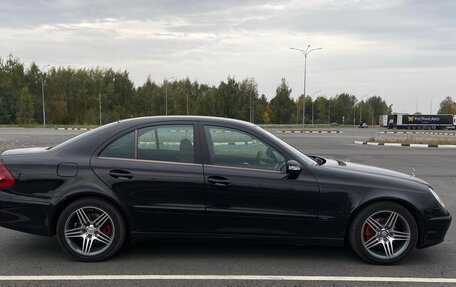 Mercedes-Benz E-Класс, 2005 год, 850 000 рублей, 4 фотография