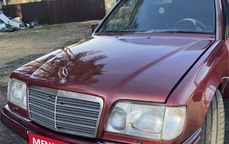 Mercedes-Benz W124, 1990 год, 500 000 рублей, 1 фотография