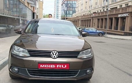 Volkswagen Jetta VI, 2011 год, 1 270 000 рублей, 9 фотография