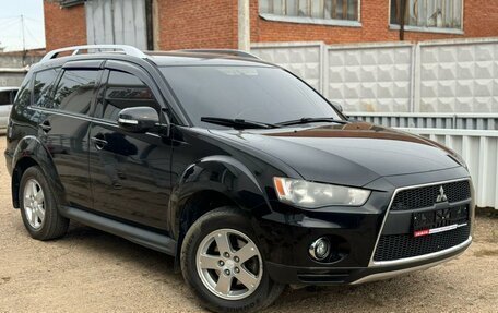 Mitsubishi Outlander III рестайлинг 3, 2010 год, 1 379 000 рублей, 3 фотография