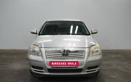 Toyota Avensis III рестайлинг, 2004 год, 650 000 рублей, 2 фотография