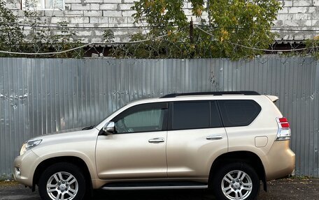 Toyota Land Cruiser Prado 150 рестайлинг 2, 2012 год, 3 090 000 рублей, 10 фотография