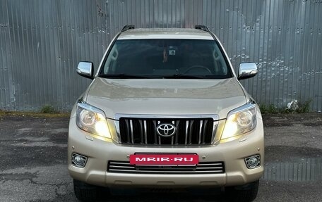 Toyota Land Cruiser Prado 150 рестайлинг 2, 2012 год, 3 090 000 рублей, 3 фотография