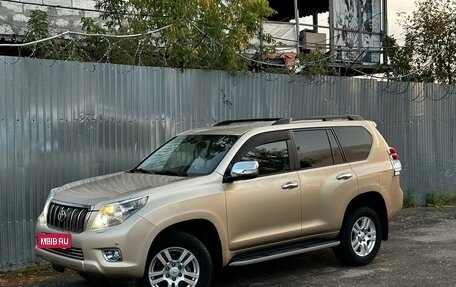 Toyota Land Cruiser Prado 150 рестайлинг 2, 2012 год, 3 090 000 рублей, 2 фотография