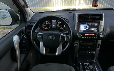 Toyota Land Cruiser Prado 150 рестайлинг 2, 2012 год, 3 090 000 рублей, 16 фотография