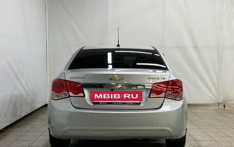 Chevrolet Cruze II, 2011 год, 630 000 рублей, 6 фотография