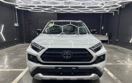 Toyota RAV4, 2024 год, 3 799 000 рублей, 2 фотография