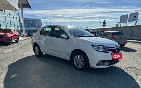 Renault Logan II, 2017 год, 849 000 рублей, 2 фотография