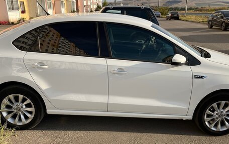 Volkswagen Polo VI (EU Market), 2015 год, 895 000 рублей, 2 фотография