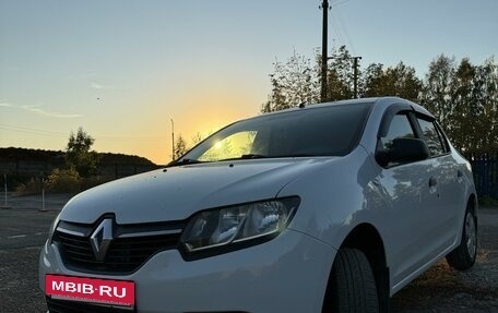 Renault Logan II, 2016 год, 660 000 рублей, 2 фотография