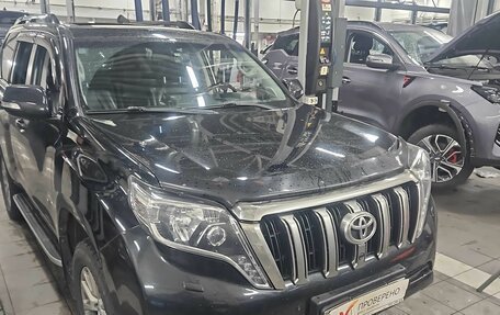 Toyota Land Cruiser Prado 150 рестайлинг 2, 2014 год, 3 039 000 рублей, 2 фотография