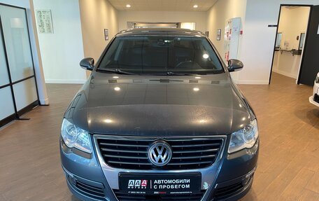 Volkswagen Passat B6, 2010 год, 960 000 рублей, 2 фотография