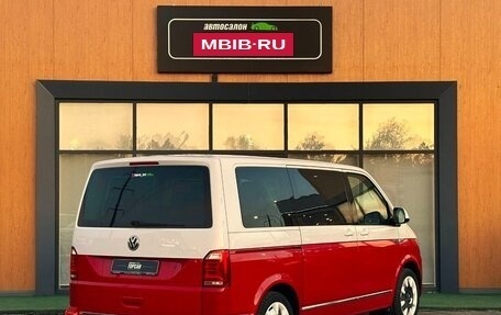 Volkswagen Multivan T6 рестайлинг, 2017 год, 6 799 000 рублей, 3 фотография