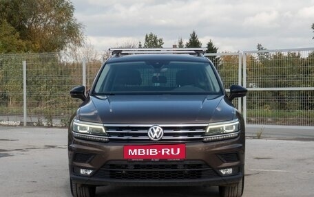 Volkswagen Tiguan II, 2020 год, 3 000 000 рублей, 17 фотография