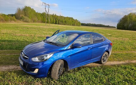 Hyundai Solaris II рестайлинг, 2012 год, 980 000 рублей, 3 фотография