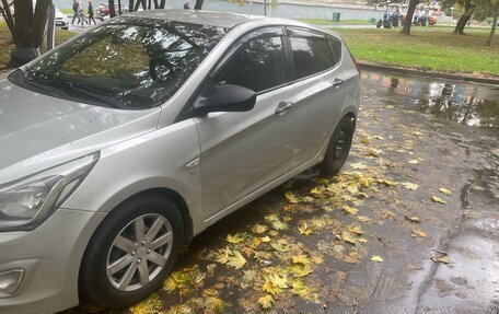 Hyundai Solaris II рестайлинг, 2014 год, 750 000 рублей, 2 фотография