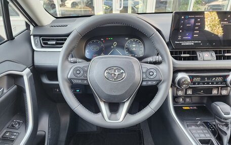 Toyota RAV4, 2024 год, 4 130 000 рублей, 18 фотография