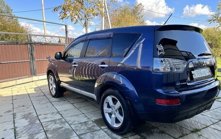 Mitsubishi Outlander III рестайлинг 3, 2005 год, 1 200 000 рублей, 3 фотография