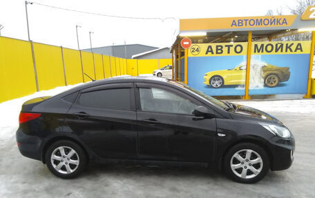 Hyundai Solaris II рестайлинг, 2013 год, 715 000 рублей, 18 фотография