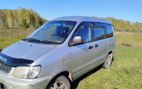 Toyota Lite Ace IV, 2000 год, 830 000 рублей, 3 фотография