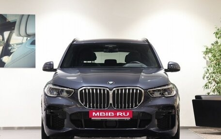 BMW X5, 2022 год, 10 700 000 рублей, 2 фотография