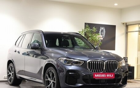 BMW X5, 2022 год, 10 700 000 рублей, 3 фотография