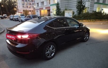 Hyundai Elantra VI рестайлинг, 2017 год, 1 950 000 рублей, 28 фотография