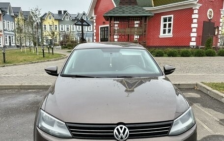 Volkswagen Jetta VI, 2012 год, 999 000 рублей, 4 фотография