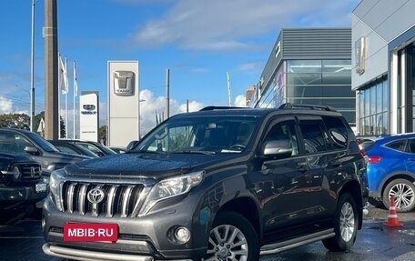 Toyota Land Cruiser Prado 150 рестайлинг 2, 2015 год, 4 149 000 рублей, 3 фотография