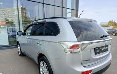 Mitsubishi Outlander III рестайлинг 3, 2013 год, 1 952 200 рублей, 7 фотография