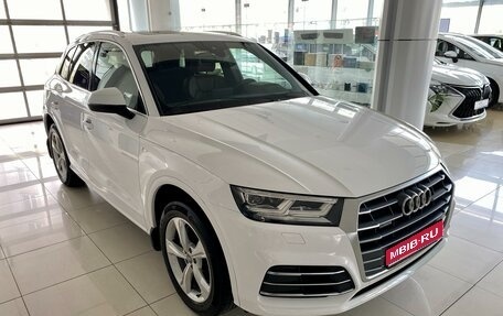 Audi Q5, 2018 год, 4 690 000 рублей, 1 фотография