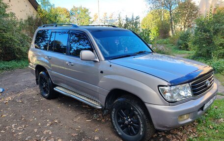 Toyota Land Cruiser 100 рестайлинг 2, 1999 год, 1 800 000 рублей, 1 фотография