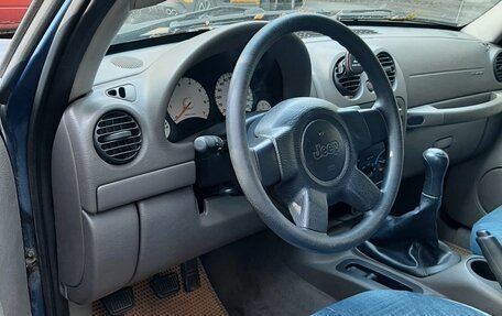 Jeep Liberty (North America) I, 2004 год, 415 000 рублей, 8 фотография