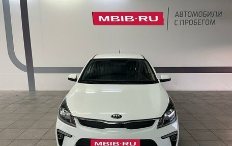 KIA Rio IV, 2018 год, 1 610 000 рублей, 2 фотография