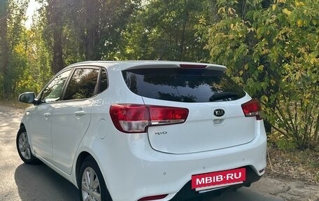 KIA Rio III рестайлинг, 2016 год, 930 000 рублей, 4 фотография