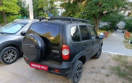 Chevrolet Niva I рестайлинг, 2011 год, 600 000 рублей, 3 фотография