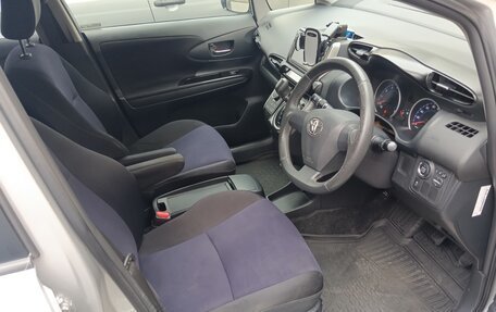 Toyota Wish II, 2012 год, 1 580 000 рублей, 17 фотография