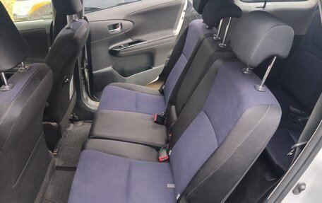 Toyota Wish II, 2012 год, 1 580 000 рублей, 19 фотография