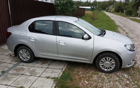 Renault Logan II, 2015 год, 795 000 рублей, 2 фотография