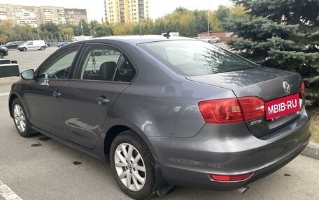 Volkswagen Jetta VI, 2013 год, 1 100 000 рублей, 5 фотография