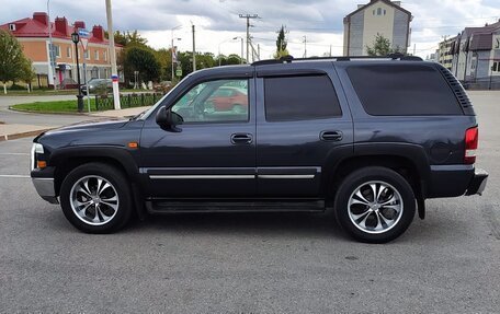 Chevrolet Tahoe II, 2004 год, 900 000 рублей, 1 фотография