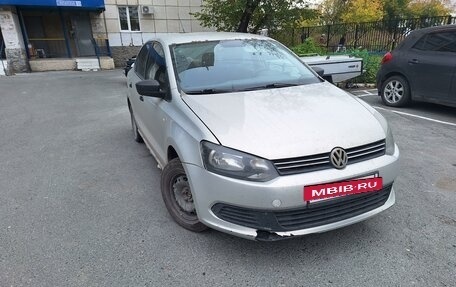 Volkswagen Polo VI (EU Market), 2011 год, 500 000 рублей, 2 фотография