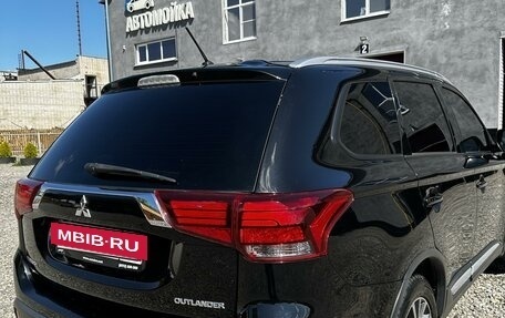 Mitsubishi Outlander III рестайлинг 3, 2016 год, 1 890 000 рублей, 5 фотография