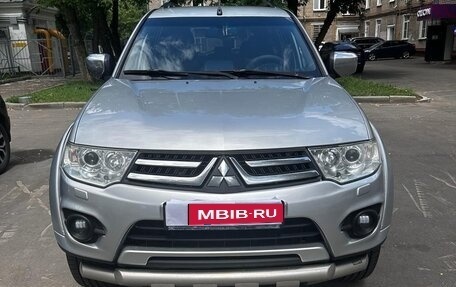 Mitsubishi Pajero Sport II рестайлинг, 2014 год, 1 850 000 рублей, 2 фотография