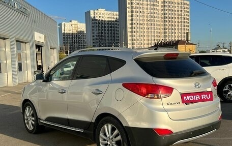 Hyundai Tucson III, 2010 год, 1 599 000 рублей, 5 фотография