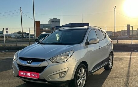 Hyundai Tucson III, 2010 год, 1 599 000 рублей, 3 фотография