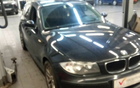 BMW 1 серия, 2009 год, 760 000 рублей, 2 фотография