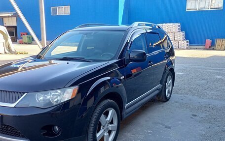 Mitsubishi Outlander III рестайлинг 3, 2008 год, 1 350 000 рублей, 1 фотография